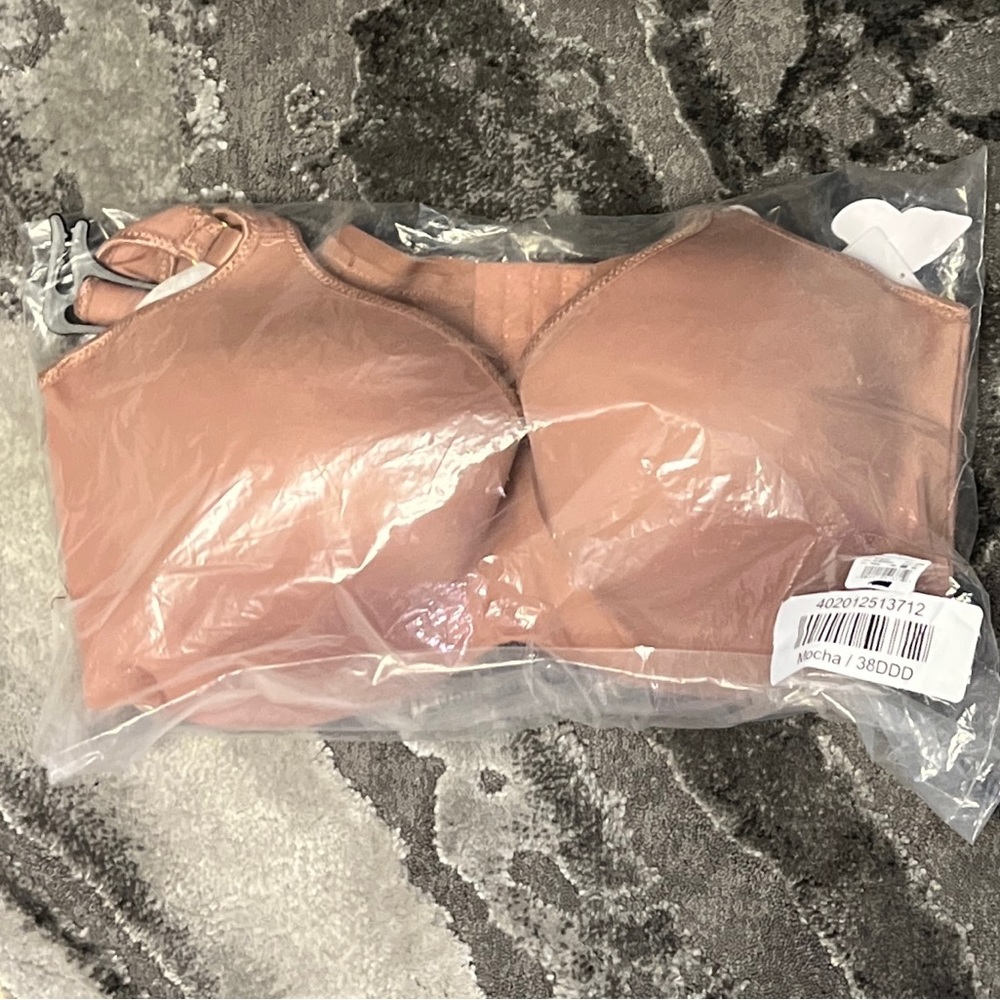 Brand NEW Ashley Stewart 38 DDD Bra Bundle!!! 4 Bras For $80